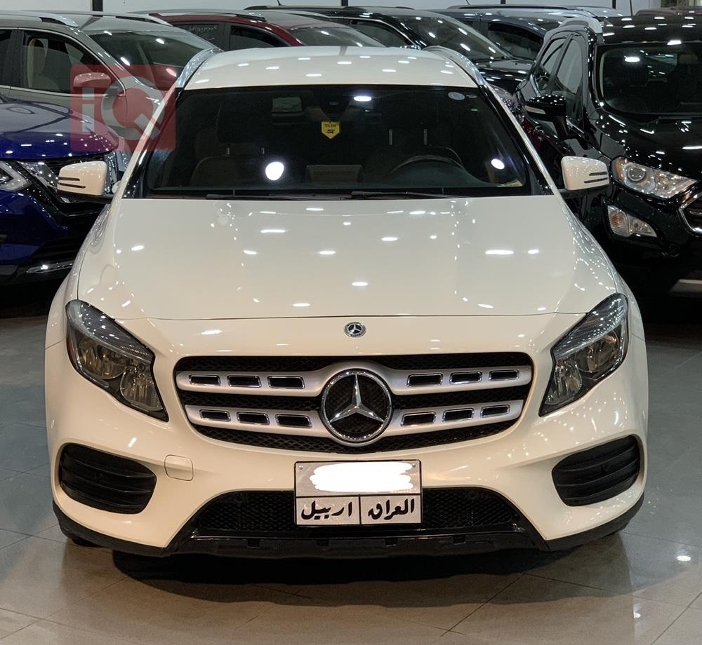 مێرسێدس بێنز GLA